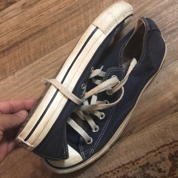 Converse - Picture 3 of 5